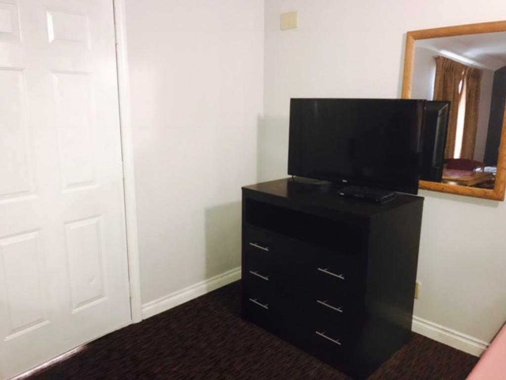 Kings Row Inn Milwaukie Zewnętrze zdjęcie